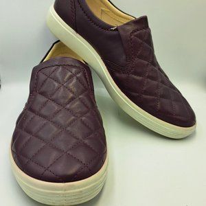 ECCO womens loafer SLIP ON Sz 38 QUILTED SOFT LEATHER COASTAL COTTAGE comfort